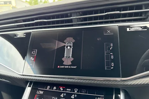  Audi RS Q8 4.0 TFSI V8 Performance Carbon Black Tiptronic quattro Euro 6 (s/s) 5dr Thumbnail #60