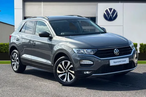 Volkswagen T-Roc 2017 1.0 TSI Active 110PS **REAR VIEW CAMERA**