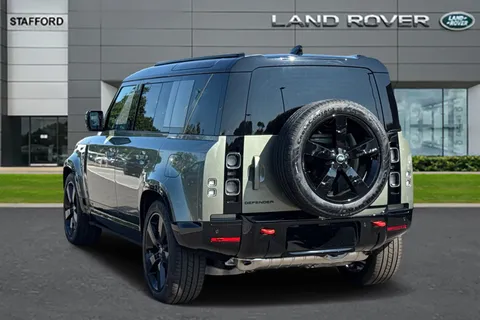  Land Rover Defender 110 2.0 P300e 15.4kWh X SUV 5dr Petrol Plug-in Hybrid Auto 4WD Euro 6 (s/s) (300 ps) Thumbnail #3