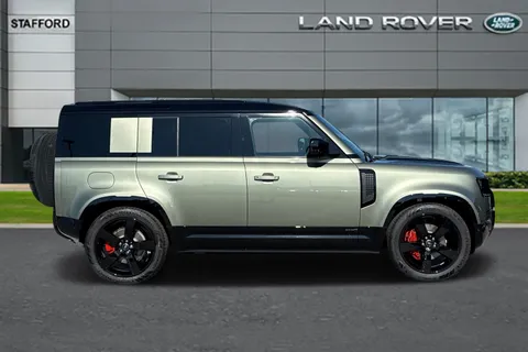  Land Rover Defender 110 2.0 P300e 15.4kWh X SUV 5dr Petrol Plug-in Hybrid Auto 4WD Euro 6 (s/s) (300 ps) Thumbnail #6