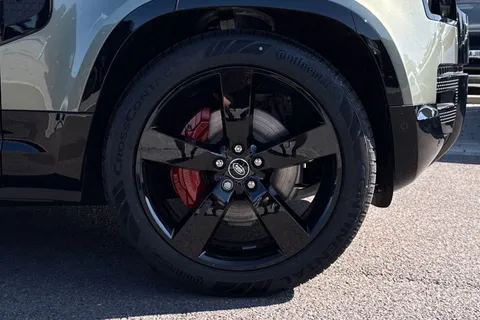  Land Rover Defender 110 2.0 P300e 15.4kWh X SUV 5dr Petrol Plug-in Hybrid Auto 4WD Euro 6 (s/s) (300 ps) Thumbnail #9