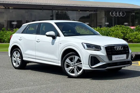 Audi Q2 S line 35 TFSI 150 PS 6-speed