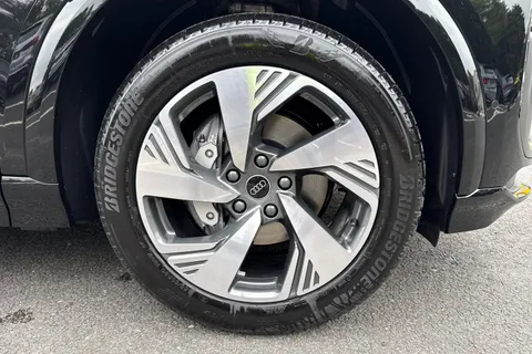  Audi Q6 E-Tron 100kWh Performance S line Auto 5dr Thumbnail #7