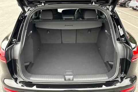  Audi Q6 E-Tron 100kWh Performance S line Auto 5dr Thumbnail #10