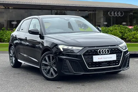 Audi A1 S line 30 TFSI 110 PS S tronic