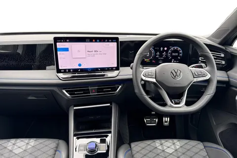 YO24VUW Volkswagen Tiguan 1.5 eTSI (150ps) R-Line DSG ⭐Space and weight saving spare wheel⭐ Thumbnail #14