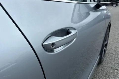 YO24VUW Volkswagen Tiguan 1.5 eTSI (150ps) R-Line DSG ⭐Space and weight saving spare wheel⭐ Thumbnail #31