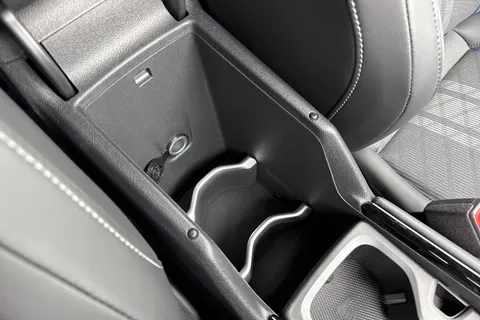 YO24VUW Volkswagen Tiguan 1.5 eTSI (150ps) R-Line DSG ⭐Space and weight saving spare wheel⭐ Thumbnail #45