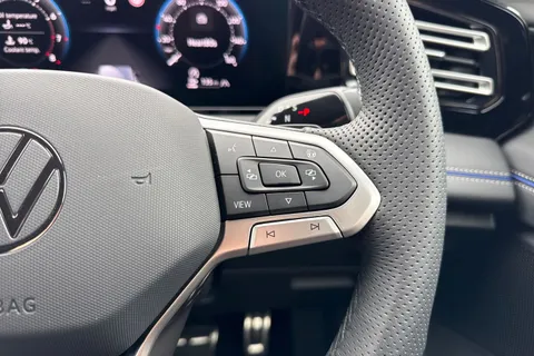 YO24VUW Volkswagen Tiguan 1.5 eTSI (150ps) R-Line DSG ⭐Space and weight saving spare wheel⭐ Thumbnail #48