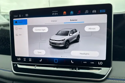 YO24VUW Volkswagen Tiguan 1.5 eTSI (150ps) R-Line DSG ⭐Space and weight saving spare wheel⭐ Thumbnail #56