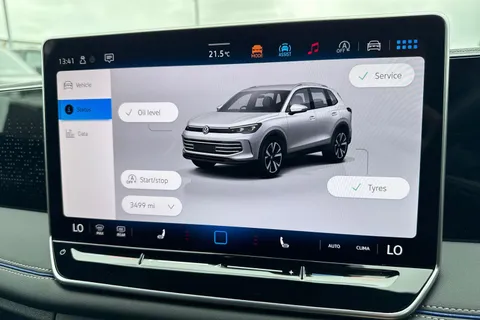 YO24VUW Volkswagen Tiguan 1.5 eTSI (150ps) R-Line DSG ⭐Space and weight saving spare wheel⭐ Thumbnail #57