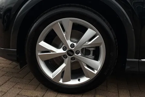 Audi Q4 e-tron 35 S line Auto 5dr 55kWh Thumbnail #10