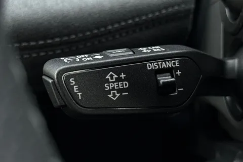  Audi A6 E-Tron Avant 100kWh Edition 1 Auto quattro 5dr Thumbnail #35