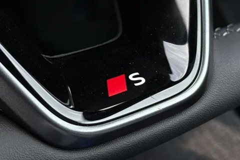  Audi A6 E-Tron Avant 100kWh Edition 1 Auto quattro 5dr Thumbnail #43