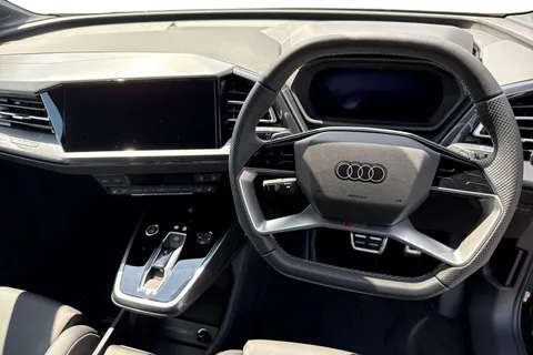  Audi Q4 e-tron 45 Black Edition Sportback 5dr Electric Auto 82kWh (286 ps) Thumbnail #18
