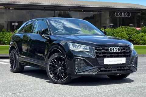 Audi Q2 Black Edition 35 TFSI  150 PS 6-speed