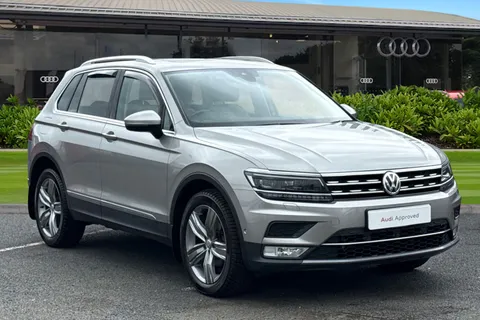 Volkswagen Tiguan 2.0 TDI BlueMotion Tech SEL DSG 4Motion Euro 6 (s/s) 5dr