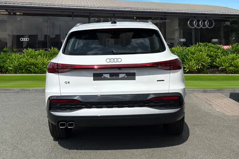 Audi Q5 2.0 TDI Sport S Tronic quattro Euro 6 (s/s) 5dr Thumbnail #5