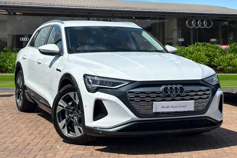 Audi Q8 Sport 55 e-tron quattro 300,00 kW