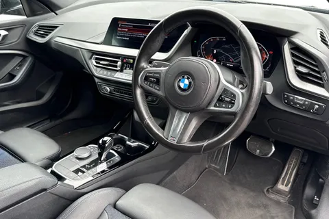 MD71UNZ BMW 2 Series Gran Coupe 1.5 218i M Sport DCT Euro 6 (s/s) 4dr Thumbnail #8