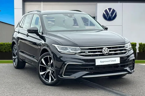 Volkswagen Tiguan 1.5 TSI (150ps) R-Line EVO DSG **REAR VIEW CAMERA**