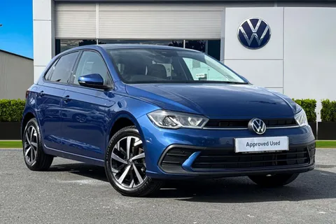 Volkswagen Polo 1.0 TSI (95ps) Match DSG | Front and Rear Parking Sensors | Rear View Camer