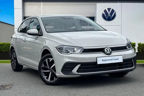 Volkswagen Polo 1.0 TSI (95ps) Match DSG | Rear View Camera | Front and Rear Parking Sensor