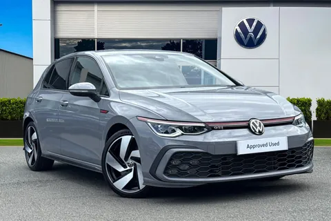 Volkswagen Golf 8 GTI 2.0 TSI 245PS 6-speed Manual | Winter Pack