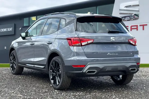 SEAT Arona 1.0 TSI FR Black Edition DSG Euro 6 (s/s) 5dr Thumbnail #3