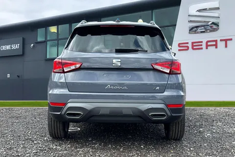 SEAT Arona 1.0 TSI FR Black Edition DSG Euro 6 (s/s) 5dr Thumbnail #5