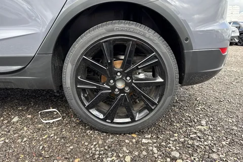 SEAT Arona 1.0 TSI FR Black Edition DSG Euro 6 (s/s) 5dr Thumbnail #11