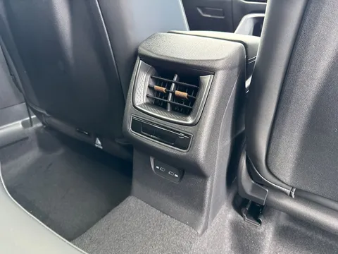 29 of 57 for CUPRA Terramar 1.5 eTSI V2 DSG Euro 6 (s/s) 5dr