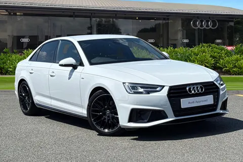 Audi A4 Black Edition 35 TFSI 150 PS S tronic