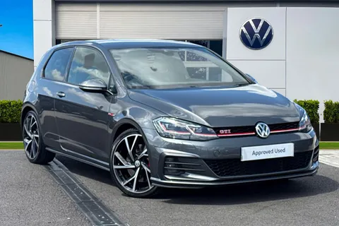 Volkswagen Golf GTI Performance 2.0 TSI 245PS 6-speed Manual 3 Door