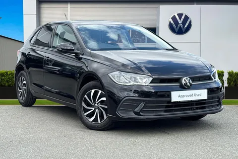 Volkswagen Polo MK6 Facelift 1.0 TSI (95ps) Life | Front and Rear Parking Sensors