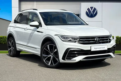 Volkswagen Tiguan 1.5 TSI R-Line | Electric Tailgate | Rear View Camera | Heated Seats |