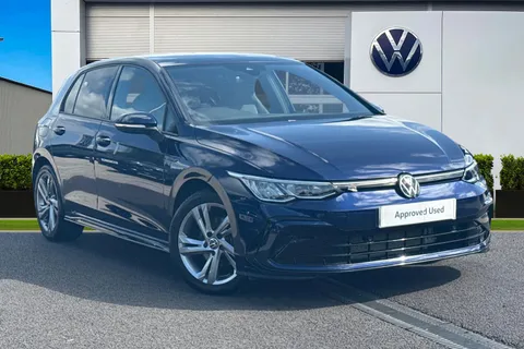Volkswagen Golf MK8 Hatchback 5-Dr 1.5 TSI (130ps) R-Line EVO **PAN ROOF**