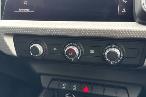  Audi A1 1.0 TFSI 25 Black Edition Sportback Euro 6 (s/s) 5dr Thumbnail #22