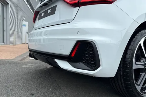  Audi A1 1.0 TFSI 25 Black Edition Sportback Euro 6 (s/s) 5dr Thumbnail #31