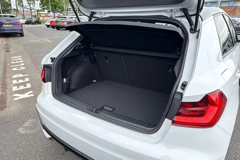  Audi A1 1.0 TFSI 25 Black Edition Sportback Euro 6 (s/s) 5dr Thumbnail #34