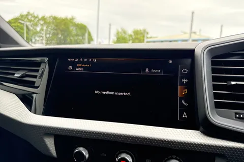  Audi A1 1.0 TFSI 25 Black Edition Sportback Euro 6 (s/s) 5dr Thumbnail #55