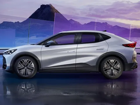 CUPRA Tavascan 77kWh VZ2 SUV Coupe Auto 4Drive 5dr Thumbnail #2