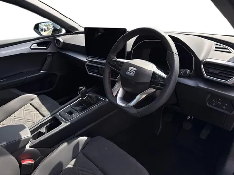 SEAT Leon 1.5 TSI FR Black Edition Euro 6 (s/s) 5dr Thumbnail #8