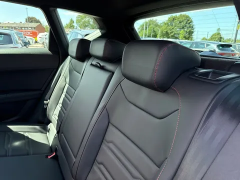  SEAT Ateca 1.5 TSI EVO FR Black Edition DSG Euro 6 (s/s) 5dr Thumbnail #14