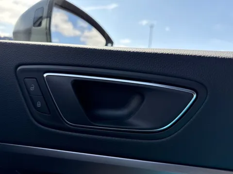  SEAT Ateca 1.5 TSI EVO FR Black Edition DSG Euro 6 (s/s) 5dr Thumbnail #18