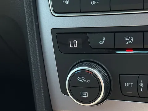  SEAT Ateca 1.5 TSI EVO FR Black Edition DSG Euro 6 (s/s) 5dr Thumbnail #47