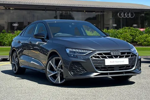 Audi A3 Black Edition 35 TFSI 150 PS 6-speed