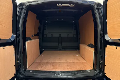 DF24CBO Volkswagen Caddy 2.0 TDI 102PS Commerce Pro Van Thumbnail #7