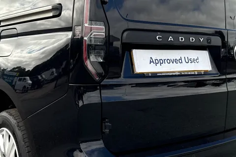 DF24CBO Volkswagen Caddy 2.0 TDI 102PS Commerce Pro Van Thumbnail #8