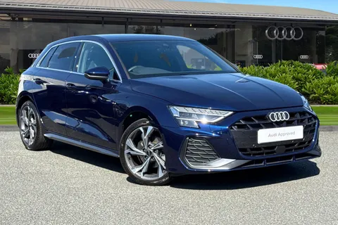 Audi A3 S line 35 TFSI 150 PS 6-speed